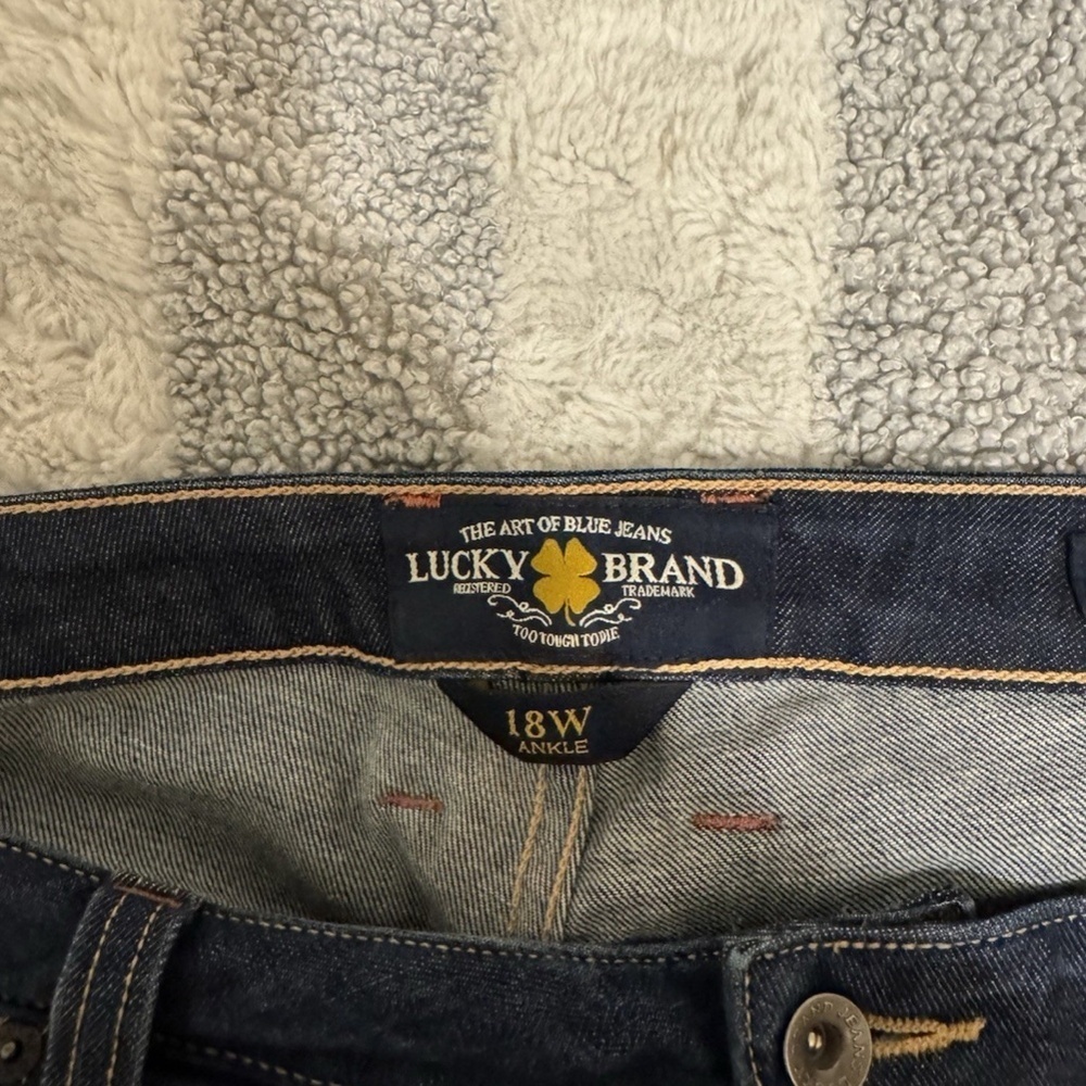Lucky Brand "Ginger Skinny" Size 18W Ankle Medium Wash High-Rise Jeans - EUC - Picture 4 of 5